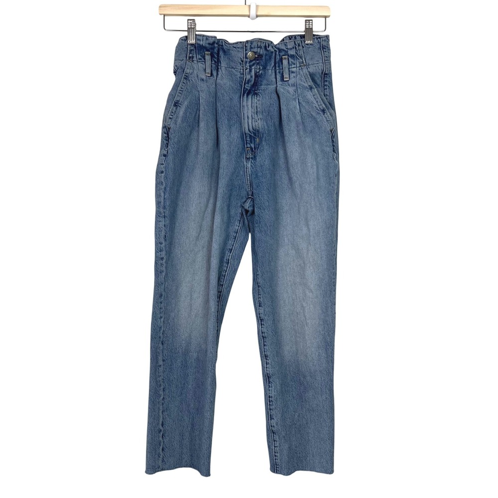 Abercrombie Fitch Mom Jeans Paperbag Waist Frayed Hem Light Wash Size‎ 26/2